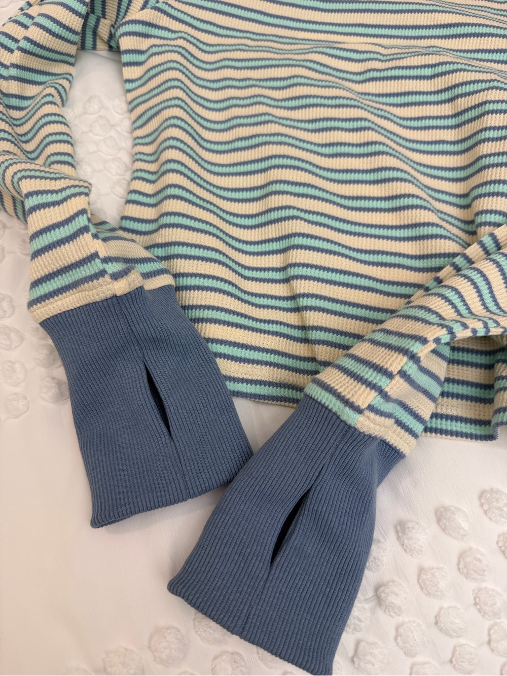 New Trendy These Three Boutique Casey Striped Top-Ivory Blue Medium BNWT Comfy - Picture 5 of 10